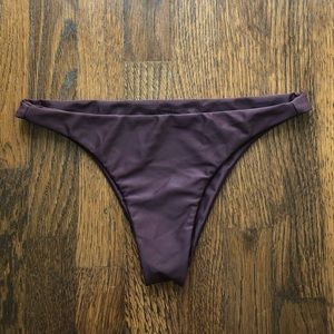 Mikoh Miyako bottom in Wine color, size Medium